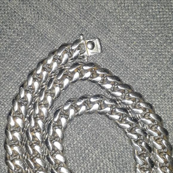 Cuban Chain - Picture 2 of 2